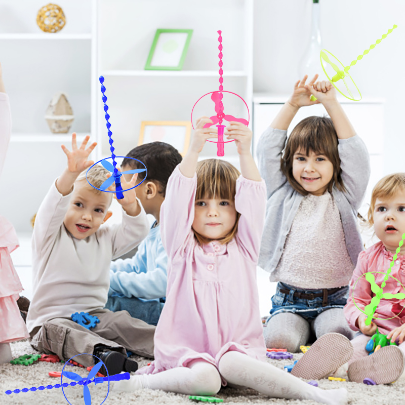 Kids Outdoor Easter Gifts - 10 ピース/セットカラフルな竹トンボ屋外スポーツゲームハンドプッシュ回転飛行おもちゃ子供の誕生日パーティーの記念品ギフト装飾