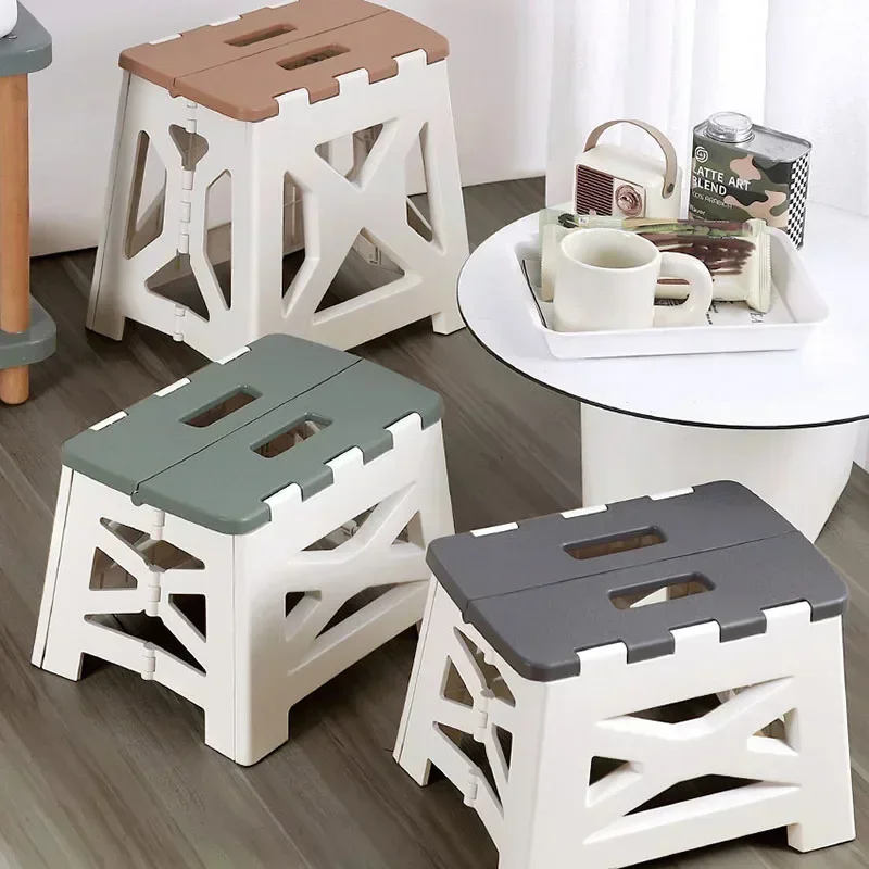 ポータブルプラスチック折りたたみスツール屋外キャンプスツール - Kids Outdoor Bench のレビューと価格